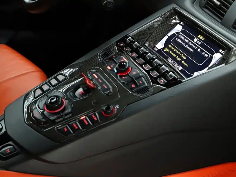 Lamborghini supercar