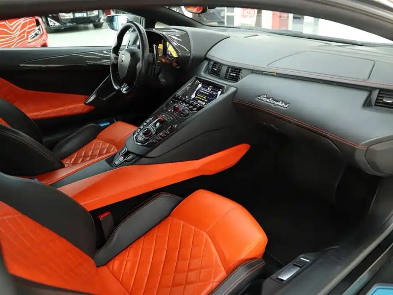 Lamborghini supercar