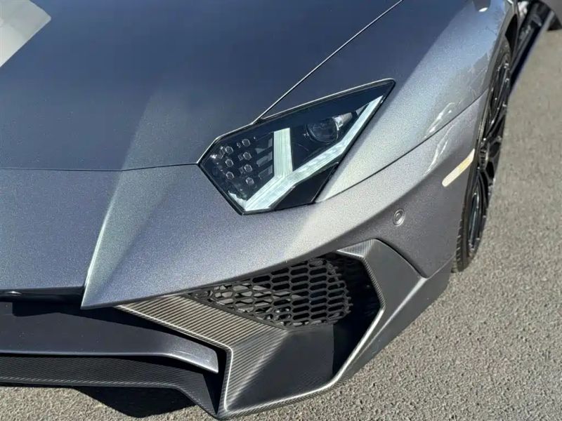Lamborghini supercar