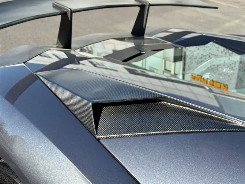 Lamborghini supercar