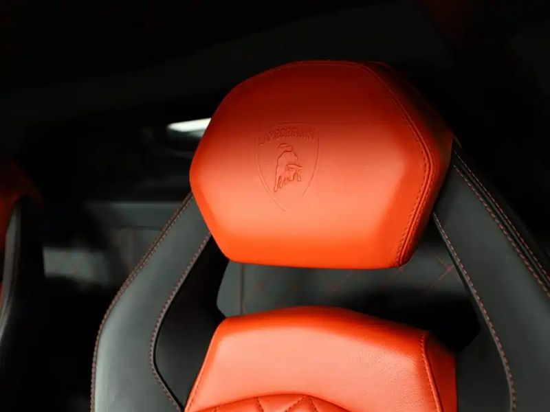 Lamborghini supercar