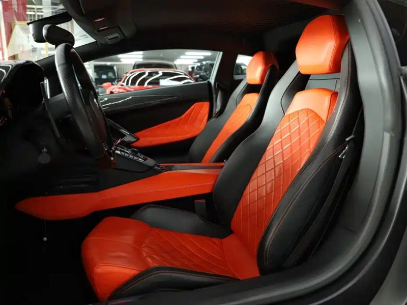 Lamborghini supercar