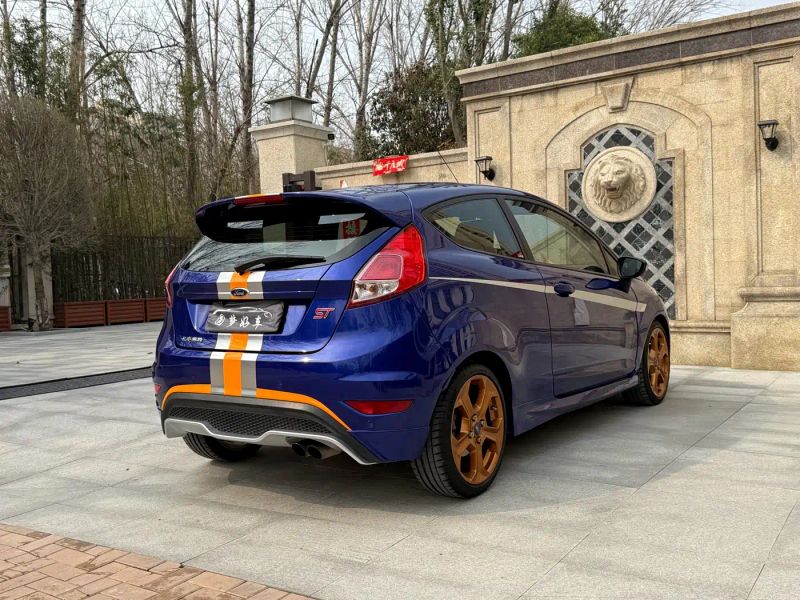 mondeo fiesta