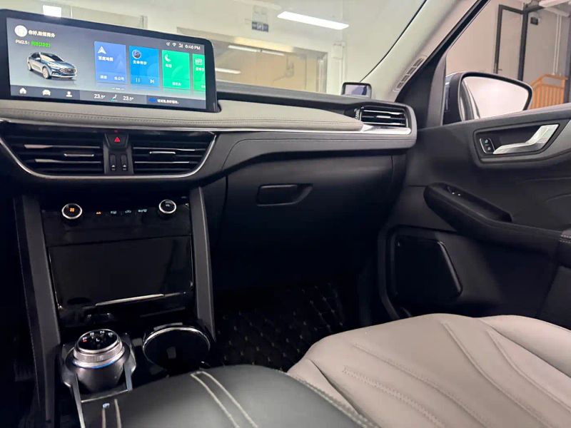 mondeo escape
