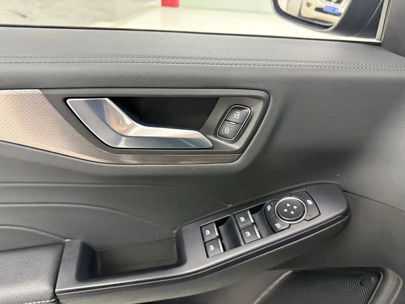 mondeo escape