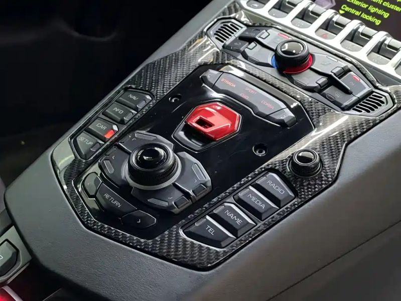Lamborghini supercar
