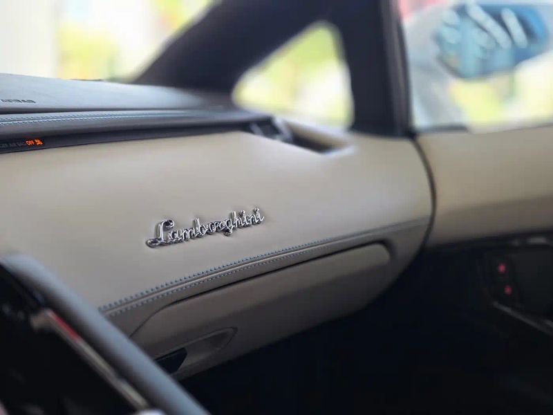 Lamborghini supercar