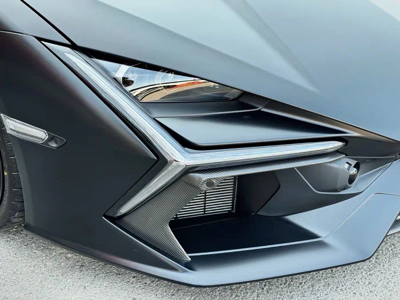 Lamborghini supercar
