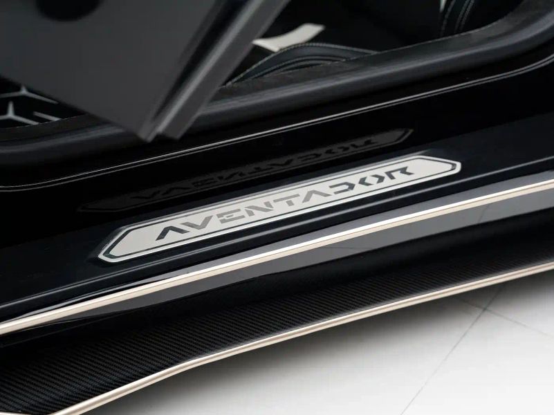 Lamborghini supercar