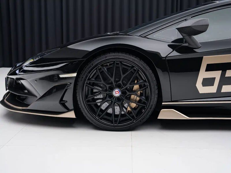 Lamborghini supercar