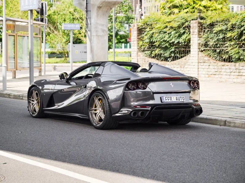 california ferrari_812