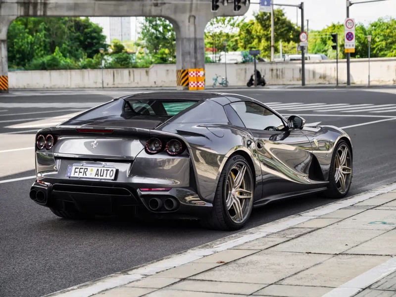 california ferrari_812