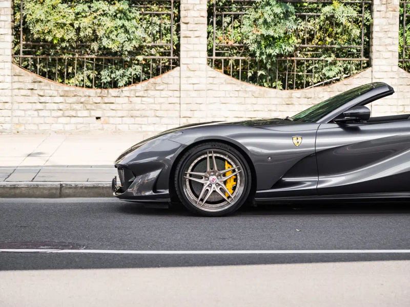 california ferrari_812