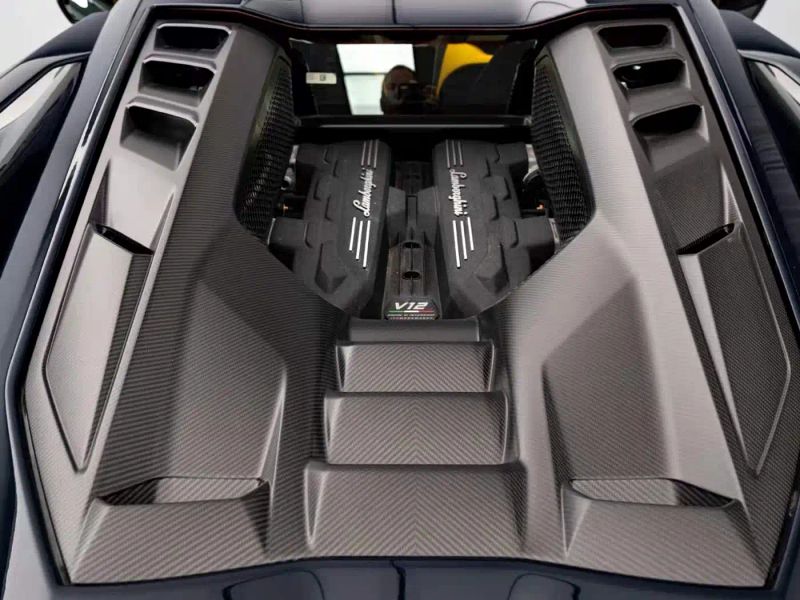 Lamborghini supercar