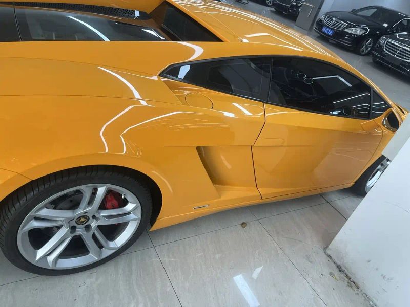 Lamborghini sports_car