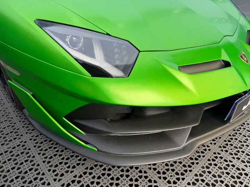 Lamborghini supercar