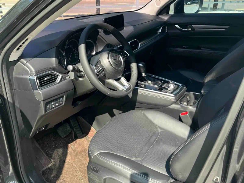 Mazda cx8