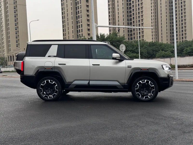 tiqi 豹8