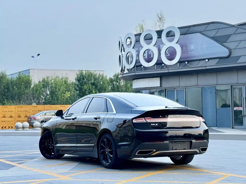 navigator mkz