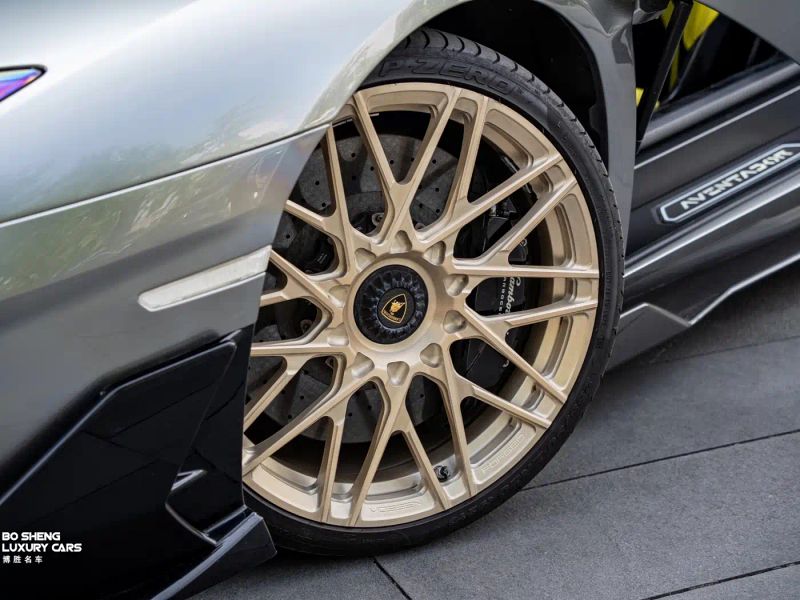Lamborghini supercar