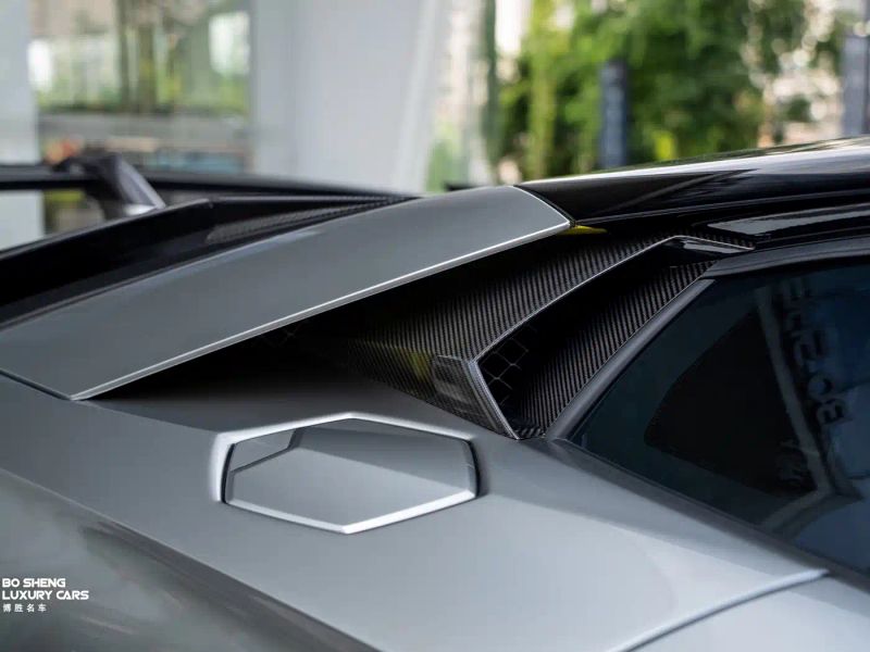 Lamborghini supercar