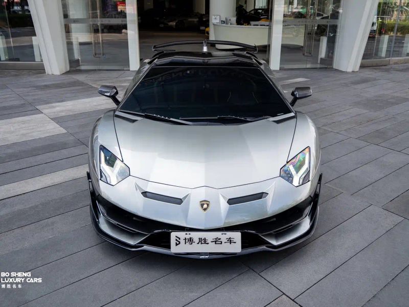 Lamborghini supercar