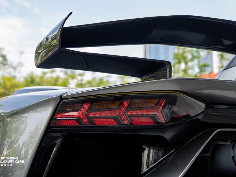 Lamborghini supercar