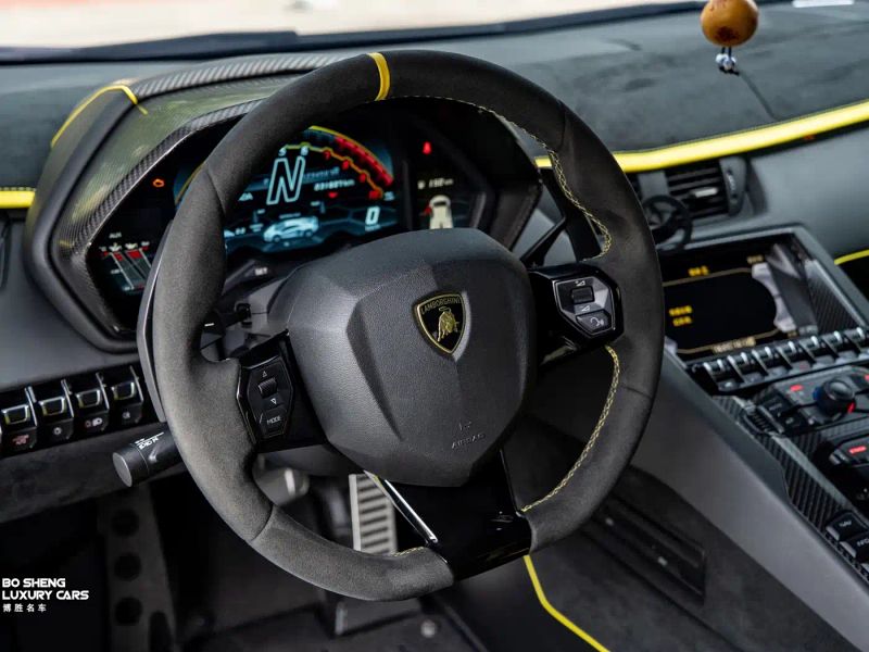 Lamborghini supercar