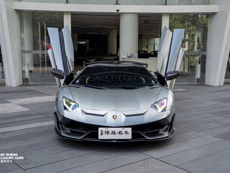 Lamborghini supercar