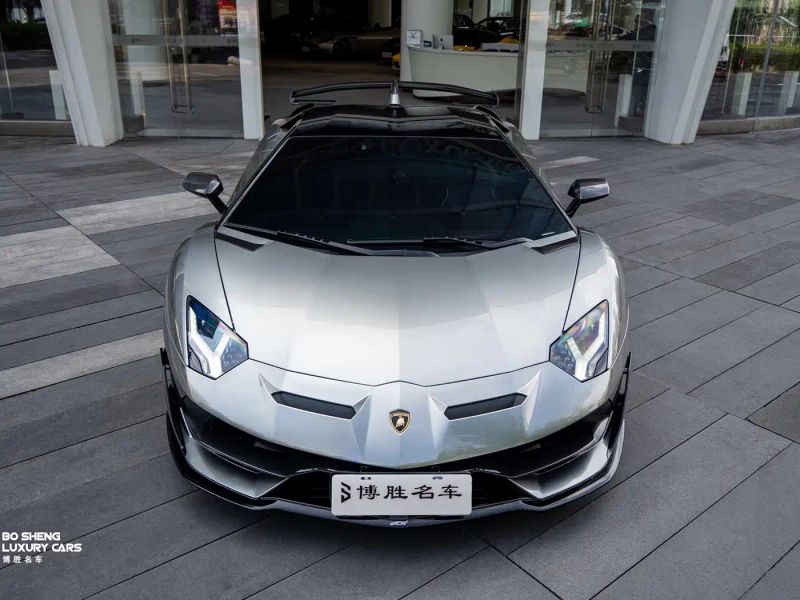 Lamborghini supercar