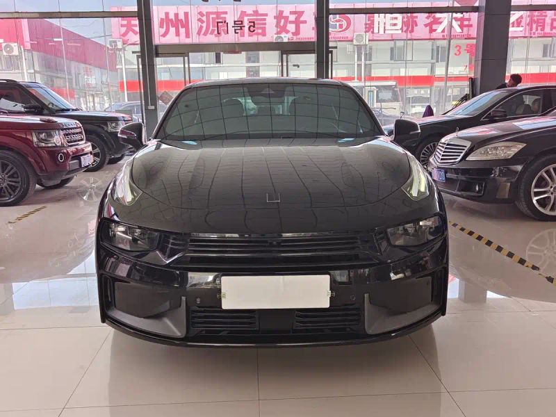 Lynk&co 03