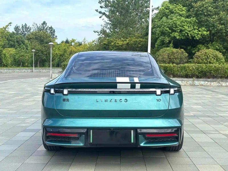 Lynk&co model10
