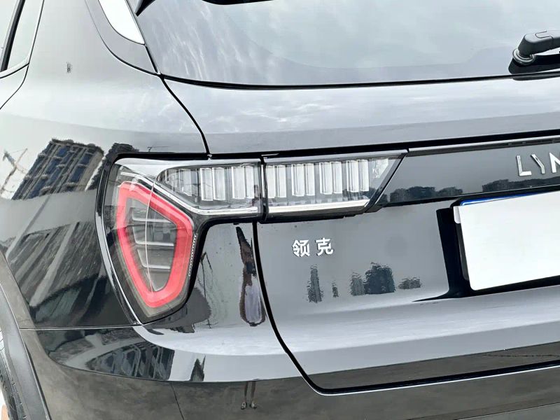 Lynk&co 01