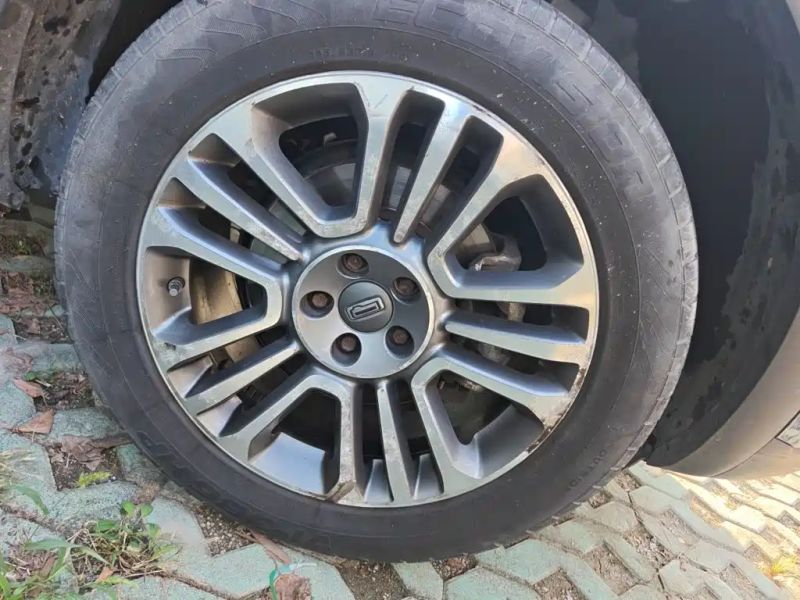 Qoros qoros_5