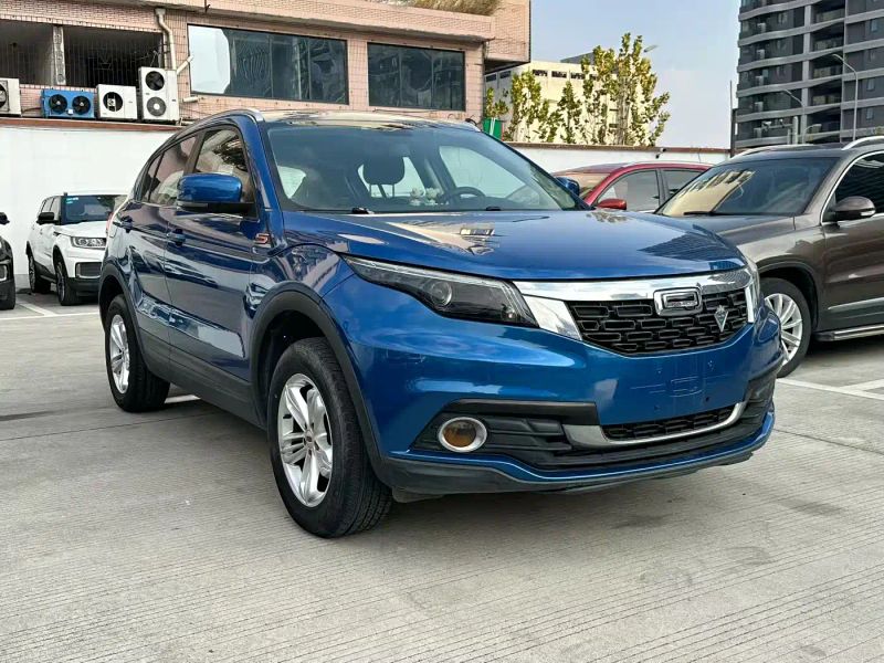 Qoros 5