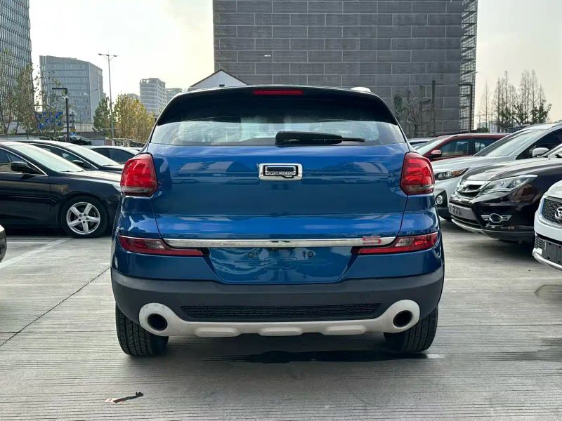 Qoros 5