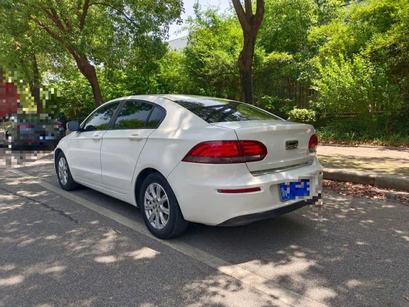 Qoros 3