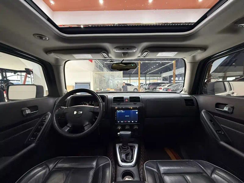 Hummer H3
