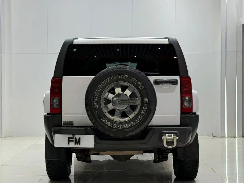 Hummer H3