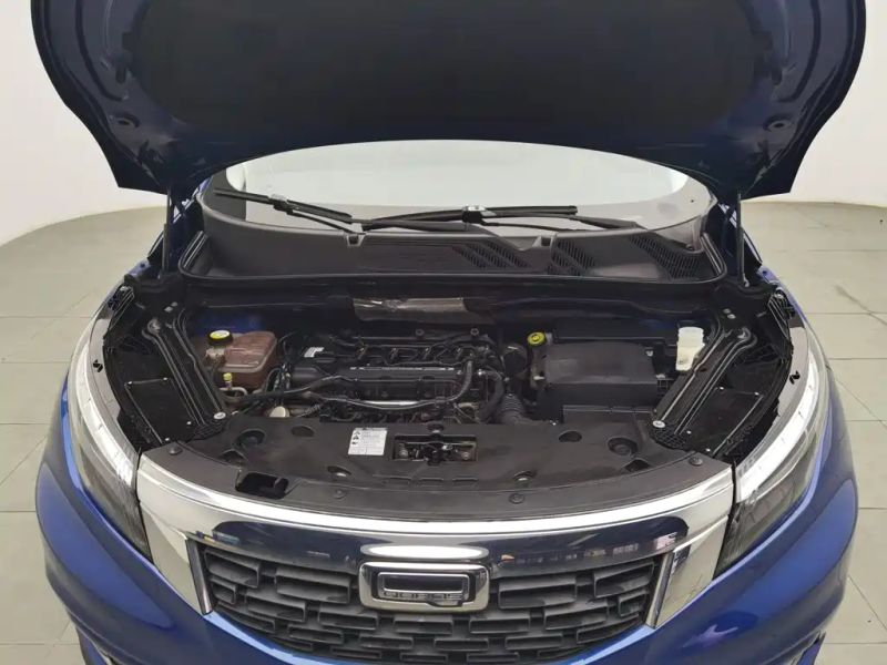 Qoros 5