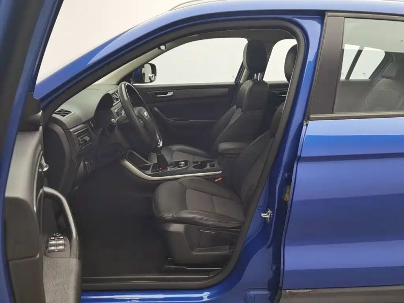 Qoros 5