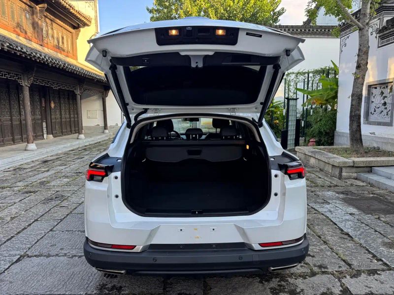 Qoros model7