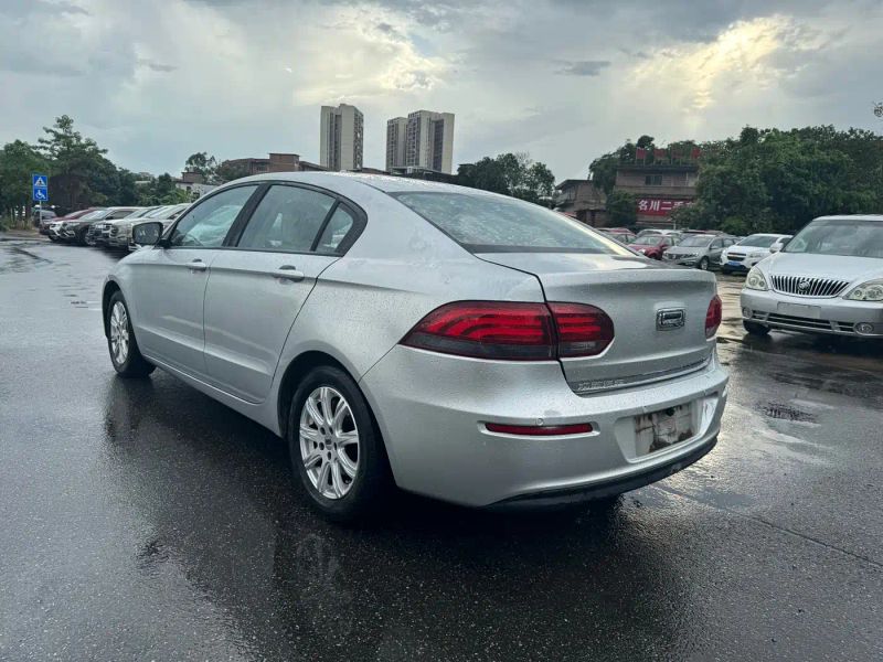 Qoros 3