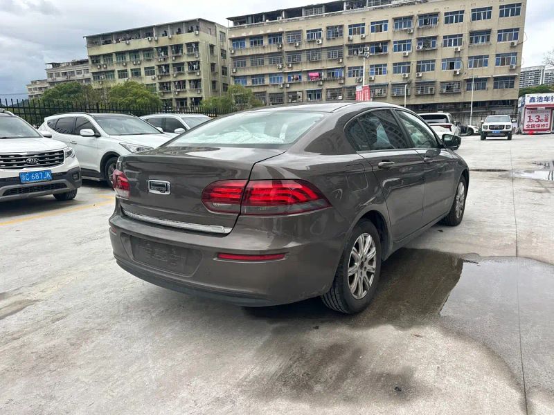 Qoros 3