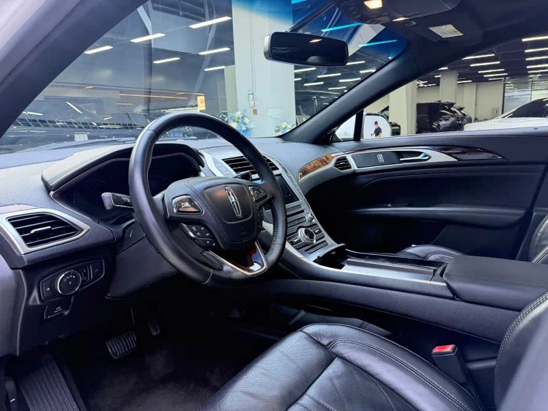 navigator mkz
