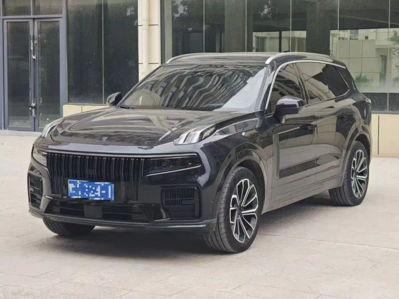 Lynk&co 09