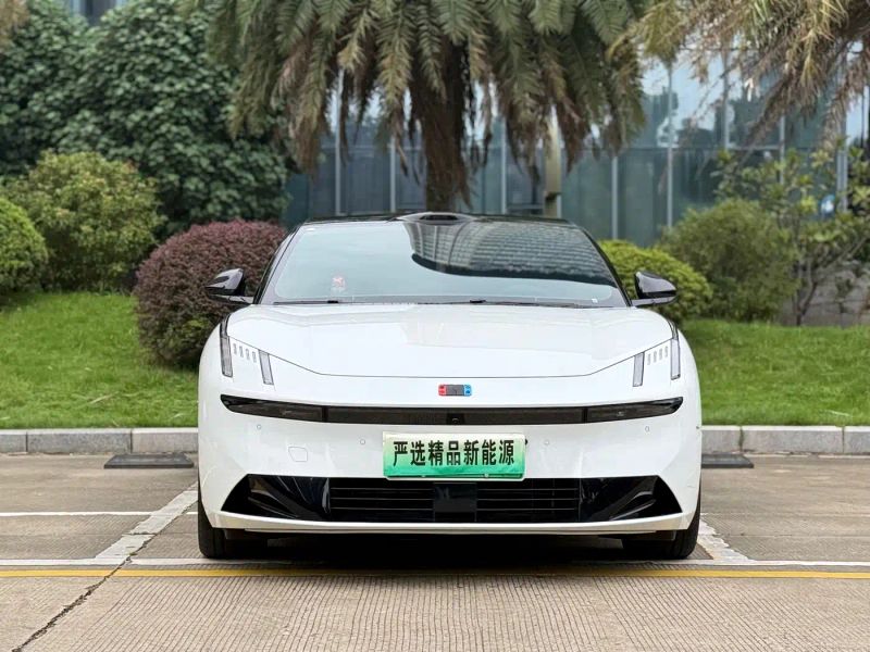 Lynk&co model10