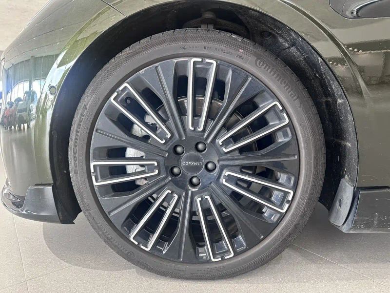 Lynk&co model10
