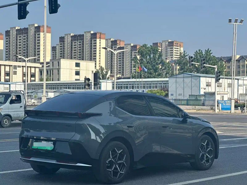 Lynk&co z