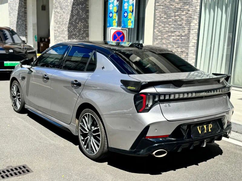 Lynk&co lynk-co-03